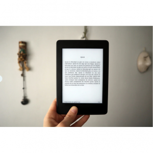 Kobo Forma、NOOK GlowLight Plus、iReader C6哪款更值得买？CQ9电子游戏平台2025最流行的四款电子书阅读器比较及推荐 - Kindle Oasis 3、(图4)